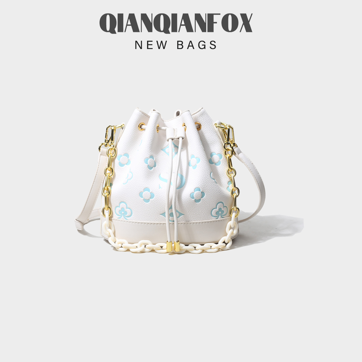 2025新款时尚百搭水桶包女士简约单肩斜挎包高级感小众设计手提包