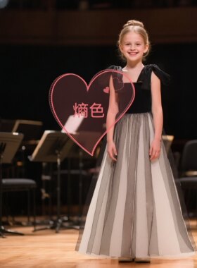 商拍儿童模特免费款式上身专业出主图换装主持人礼服16年平面