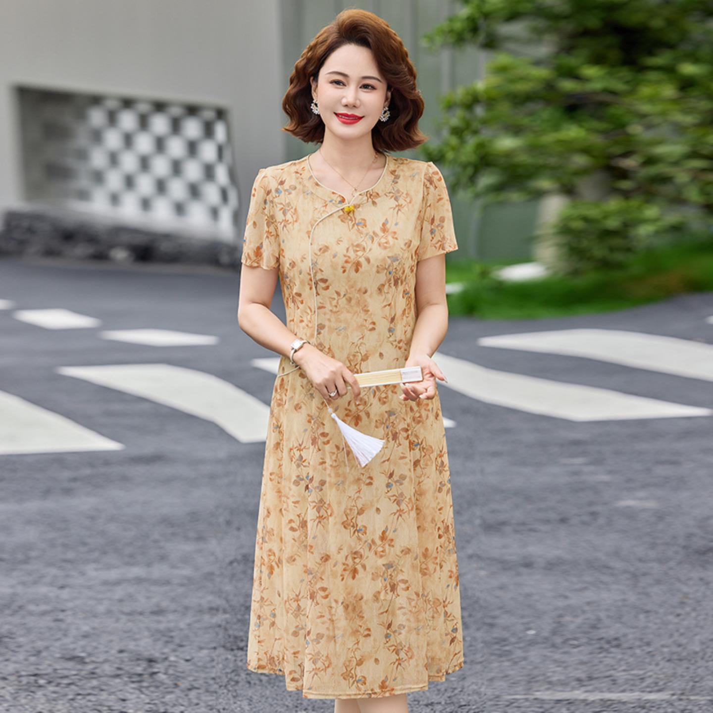 妈妈装夏装碎花显瘦连衣裙短袖女