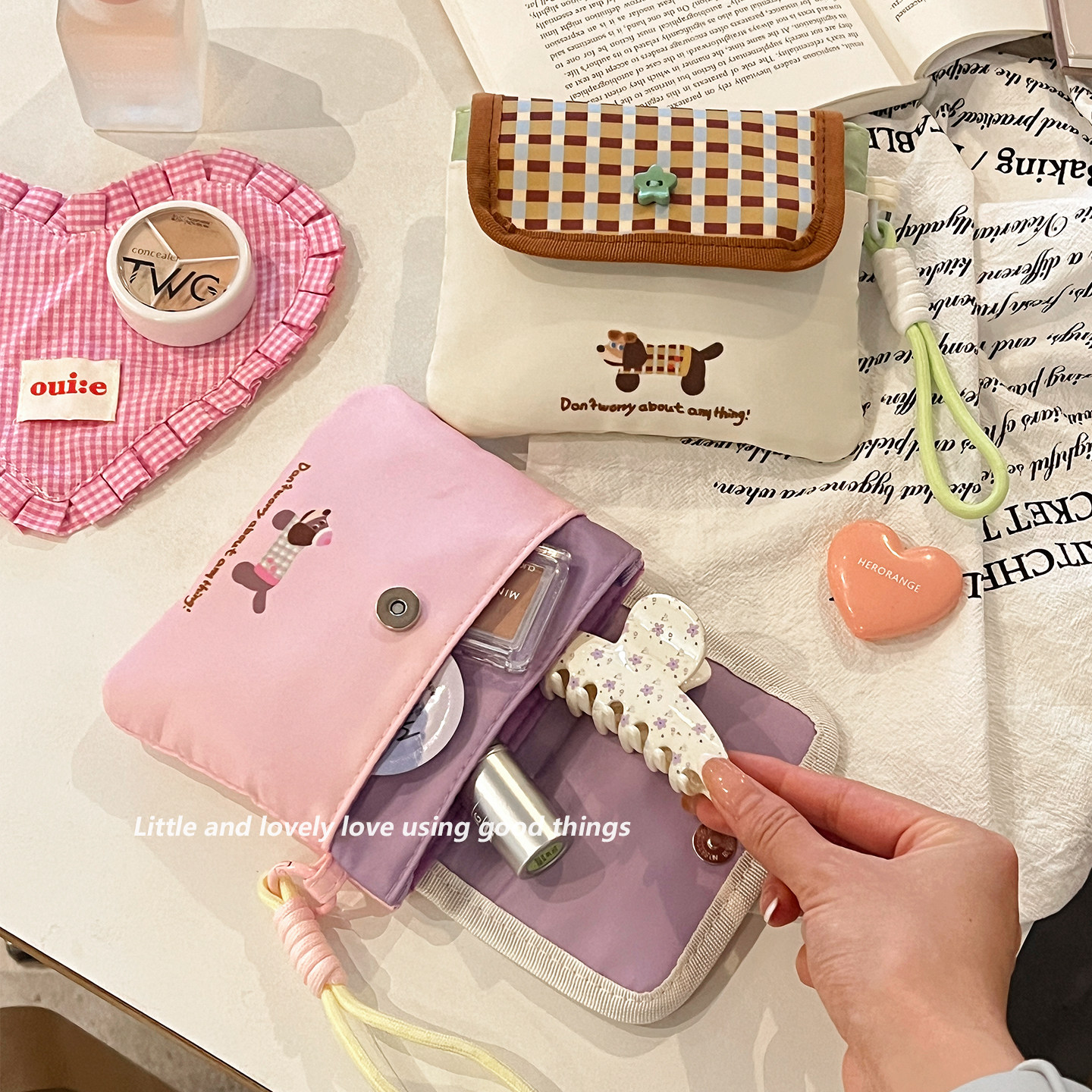 小型化妆包女口红杂物分区卫生巾收纳包迷你随身外出便携式补妆袋,收纳整理,化妆包,淘宝优惠券,粉丝福利购,淘宝优惠卷