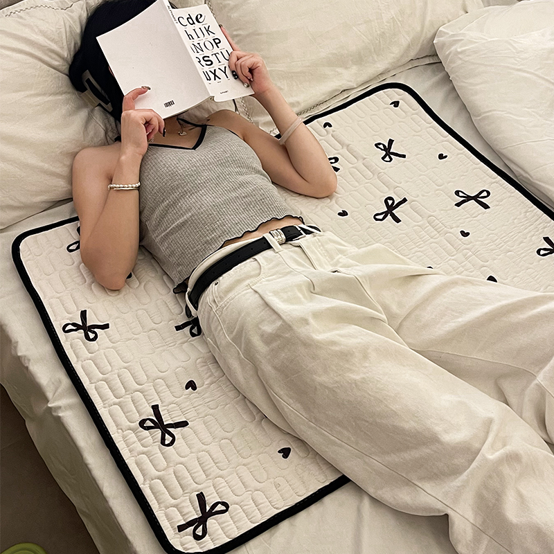 姨妈垫防滑防漏不起球可机洗