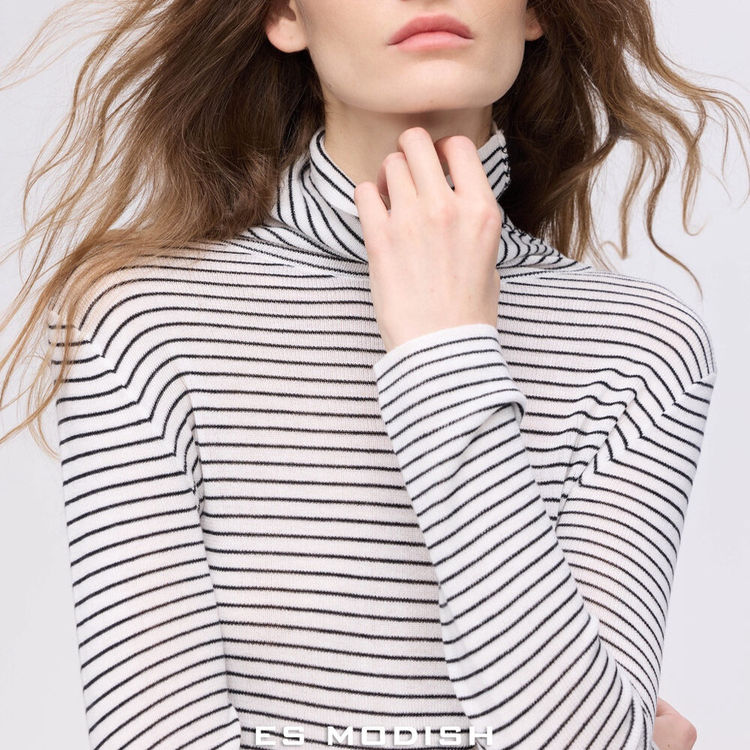100%精纺羊毛条纹针织女打底衫