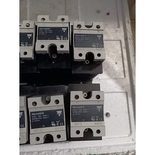 正品佳乐固态继电器RM1A40D50  (53个)RM1A4咨询维修咨询维修