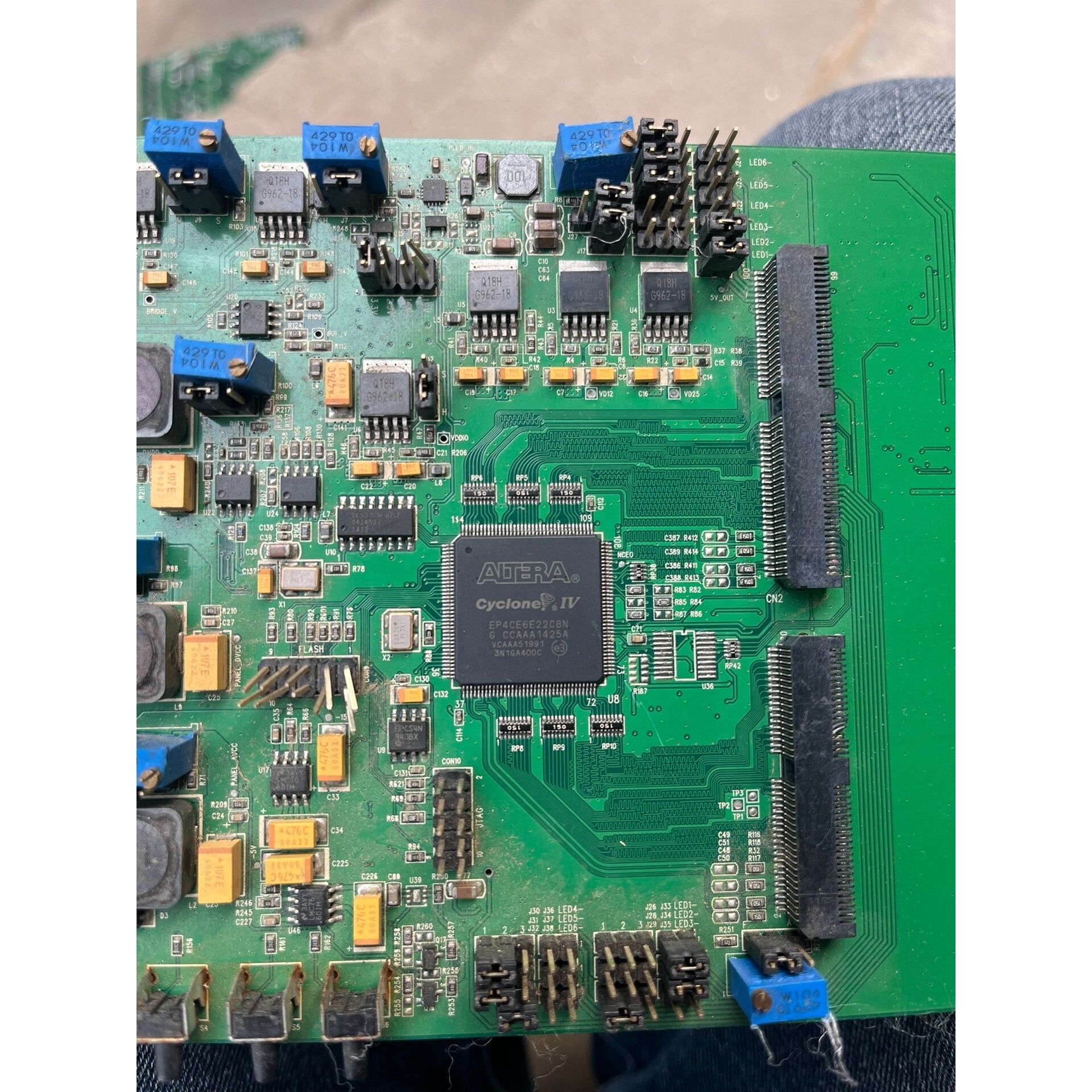 控制板,阿特拉EP4CE6E22C8N,MPC82G516A咨询维修咨询维修