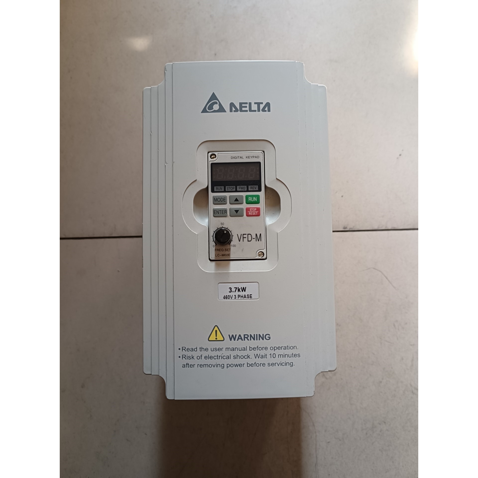 台达变频器3.7KW,VFD-M系列,原装,.成咨询维修咨询维修