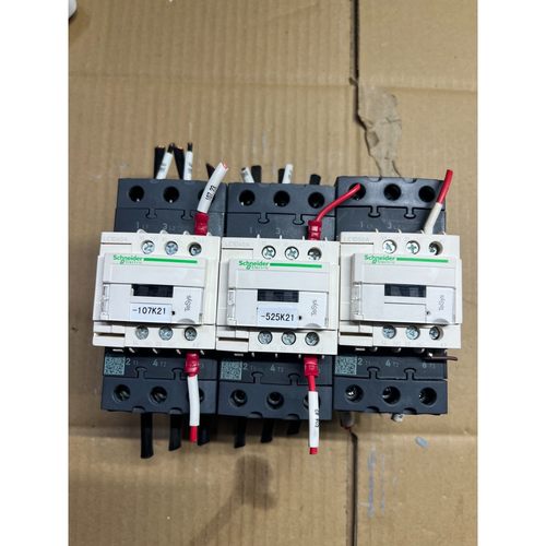 施耐德LC1D40A2个LC1D50A1个咨询维修