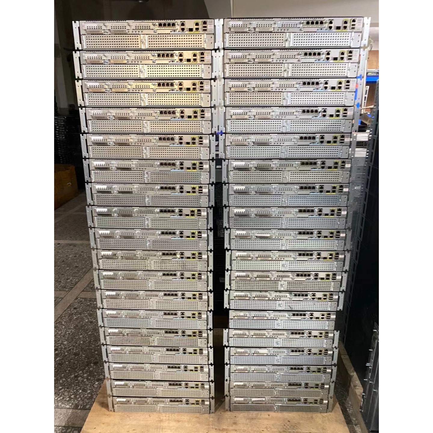 思科CISCO 2921/K9 千兆企业级路由器 测试好 质咨询维修咨询维修