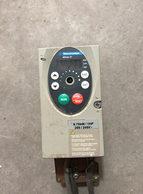 施耐德ATV31H075M2A  0.75kw 功能正常咨询维修咨询维修