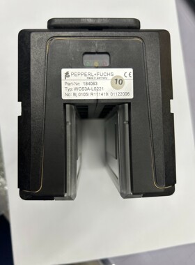 WCS3A-LS221 读码器,库存剩余一个,全新未使用无包咨询维修咨询维