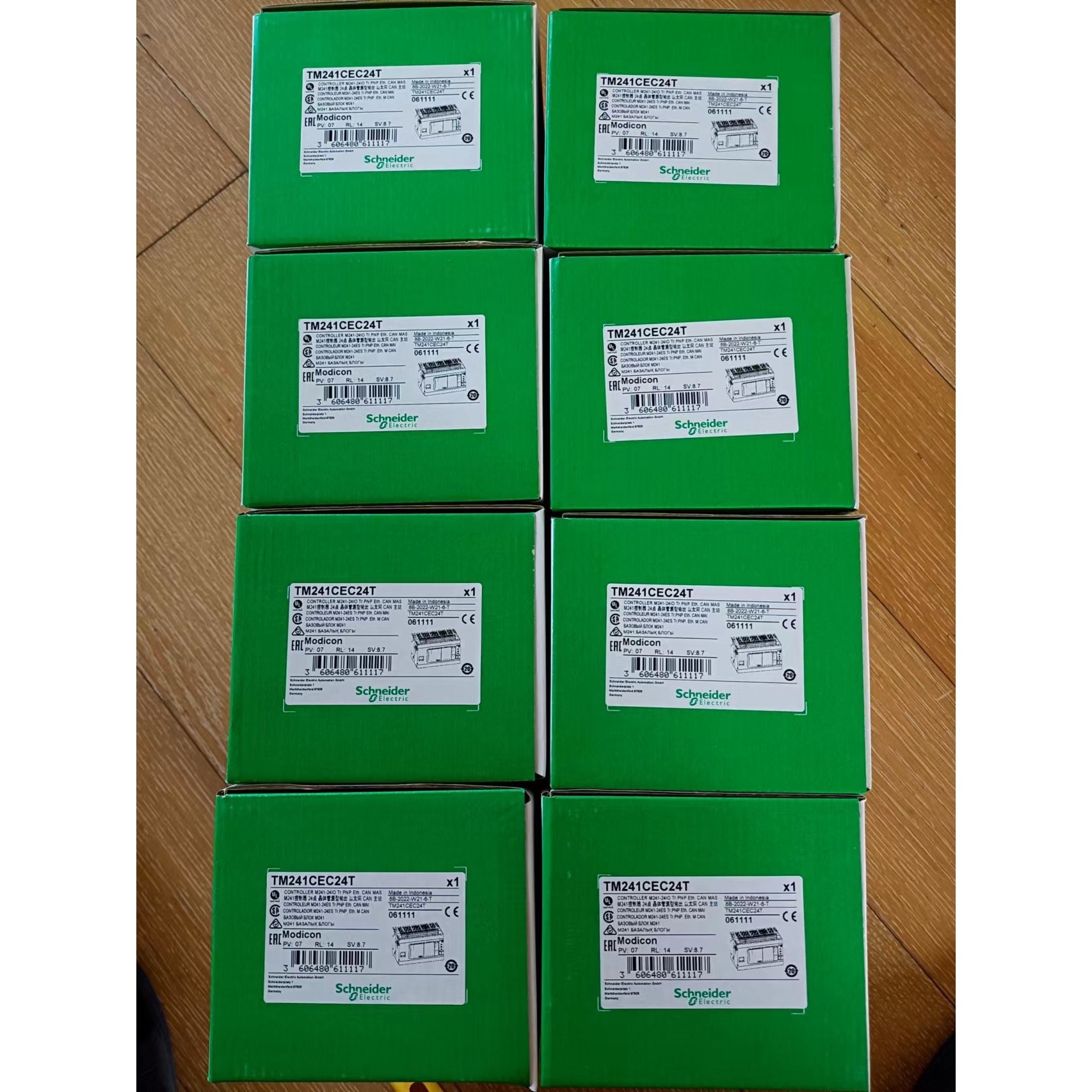 施耐德TM241CEC24T全新原装,现货供应咨询维修咨询维修