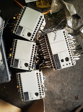 松下PLC FP-X C40R1个,FP-X L30的3个咨询维修咨询维修