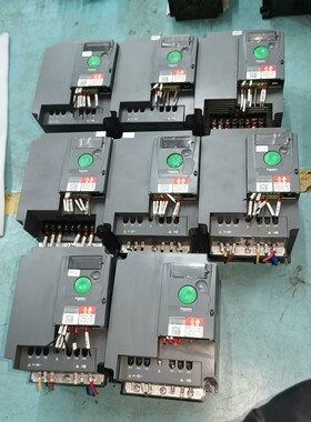 施耐德变频器ATV310HU30N4A正常拆机功能包好咨询维修咨询维修