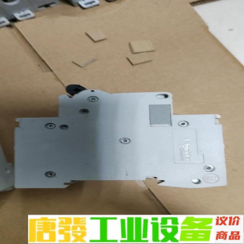 施耐德交流空气开关 C65H 3P 25A小型断路 维修询价