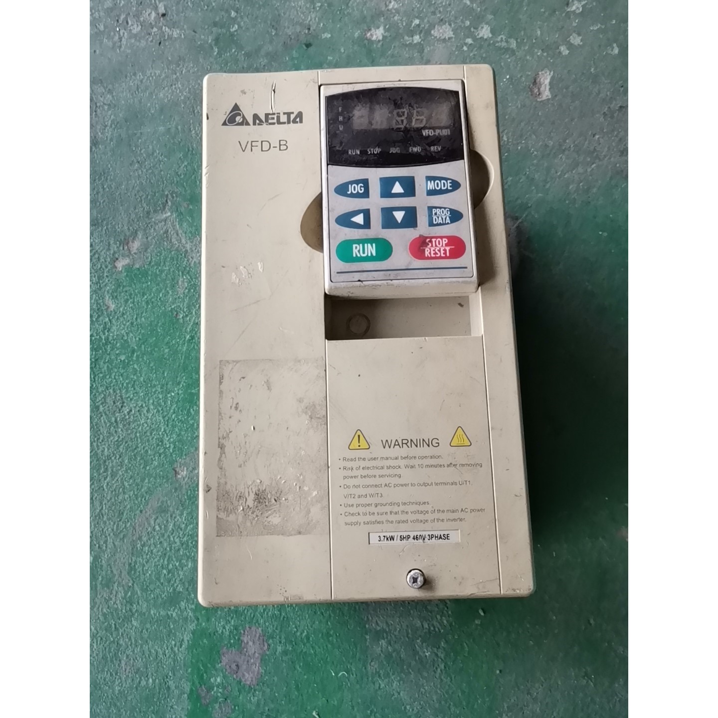 台达变频器VFD037B43A 3.7KW 件 实物图咨询维修咨询维修