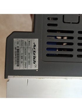 威纶通变频器AR700T0004共有2台成色如图现货包好咨询维修咨询维