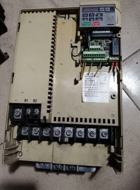 安川V1000CIMRVB4A0031FBA一台380咨询维修