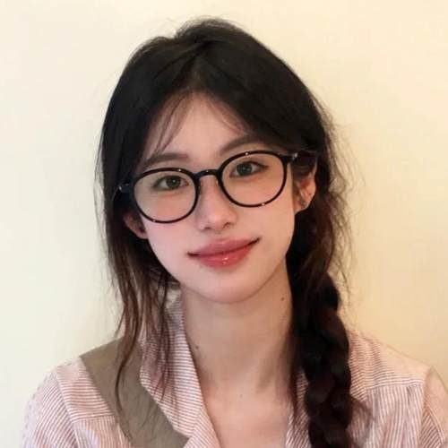 椭圆素颜神器超轻黑框眼镜高级感