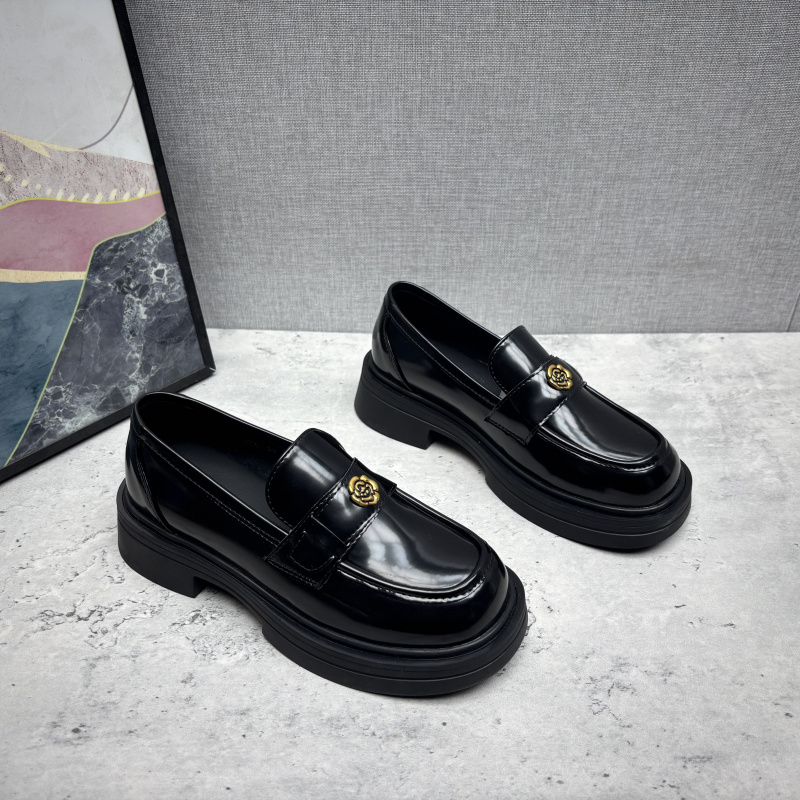 2025春季新款单鞋英伦风真皮一脚蹬粗跟百搭乐福皮鞋女厚底小皮鞋