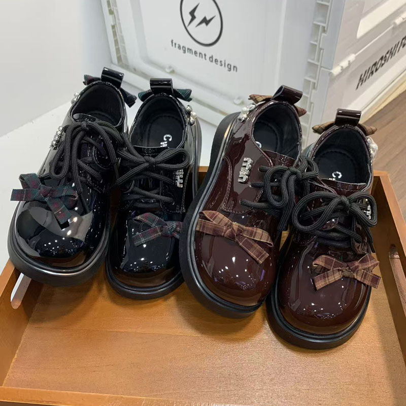 2026春季新款韩版漆皮亮皮儿童女童小皮鞋英伦风蝴蝶结酒红色单鞋