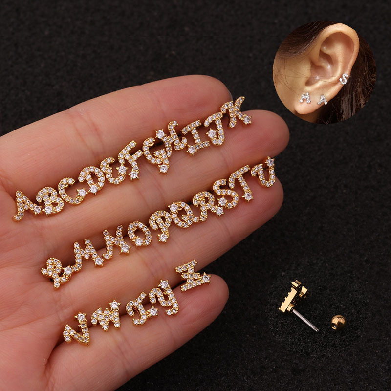 新品26个英文字母耳钉微镶锆石螺丝耳环女不锈钢耳骨钉潮piercing