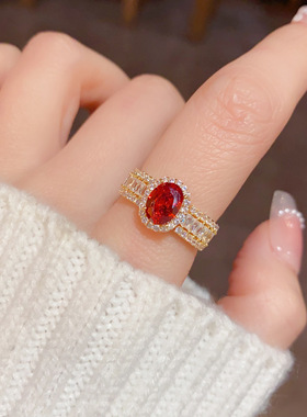 优雅红色锆石开口戒指