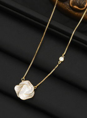 滴油女山茶花锁骨链项链