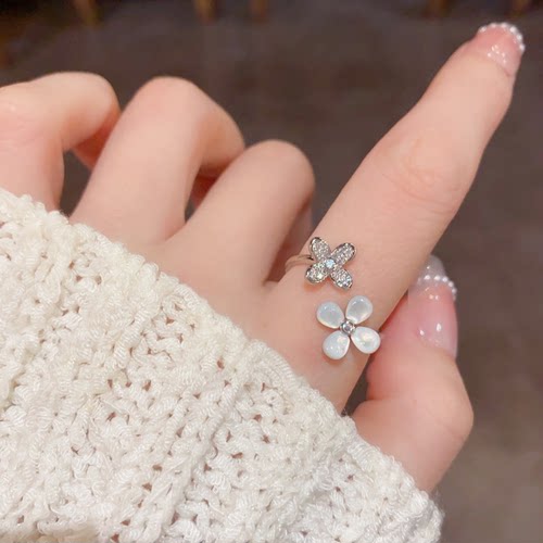 法式甜美百搭四叶草双花瓣贝母开口戒指个性轻奢独特设计感食指戒