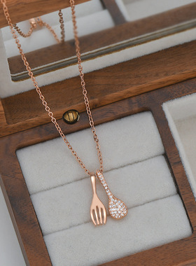 微镶钻可爱汤勺叉子项链