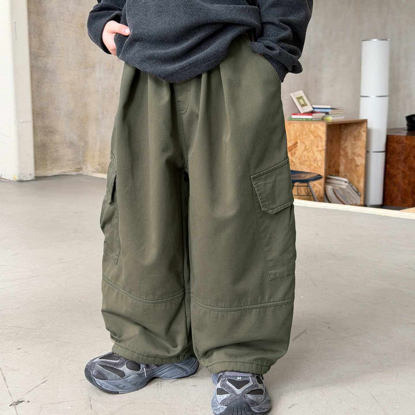 男童加绒休闲裤子儿童工装裤冬装中大童一体绒男孩直筒裤军绿灰色