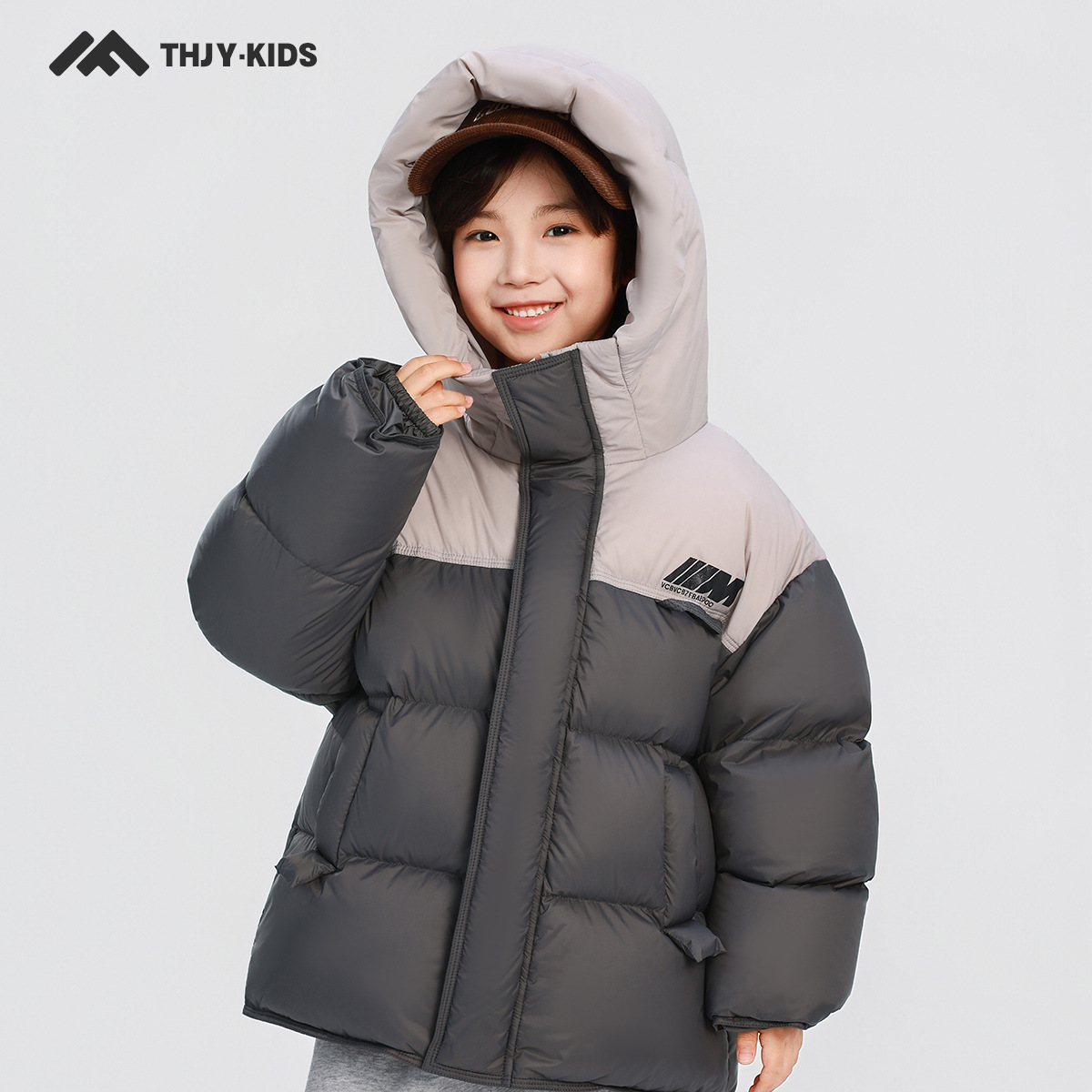 男童羽绒服连帽拼色休闲儿童男孩