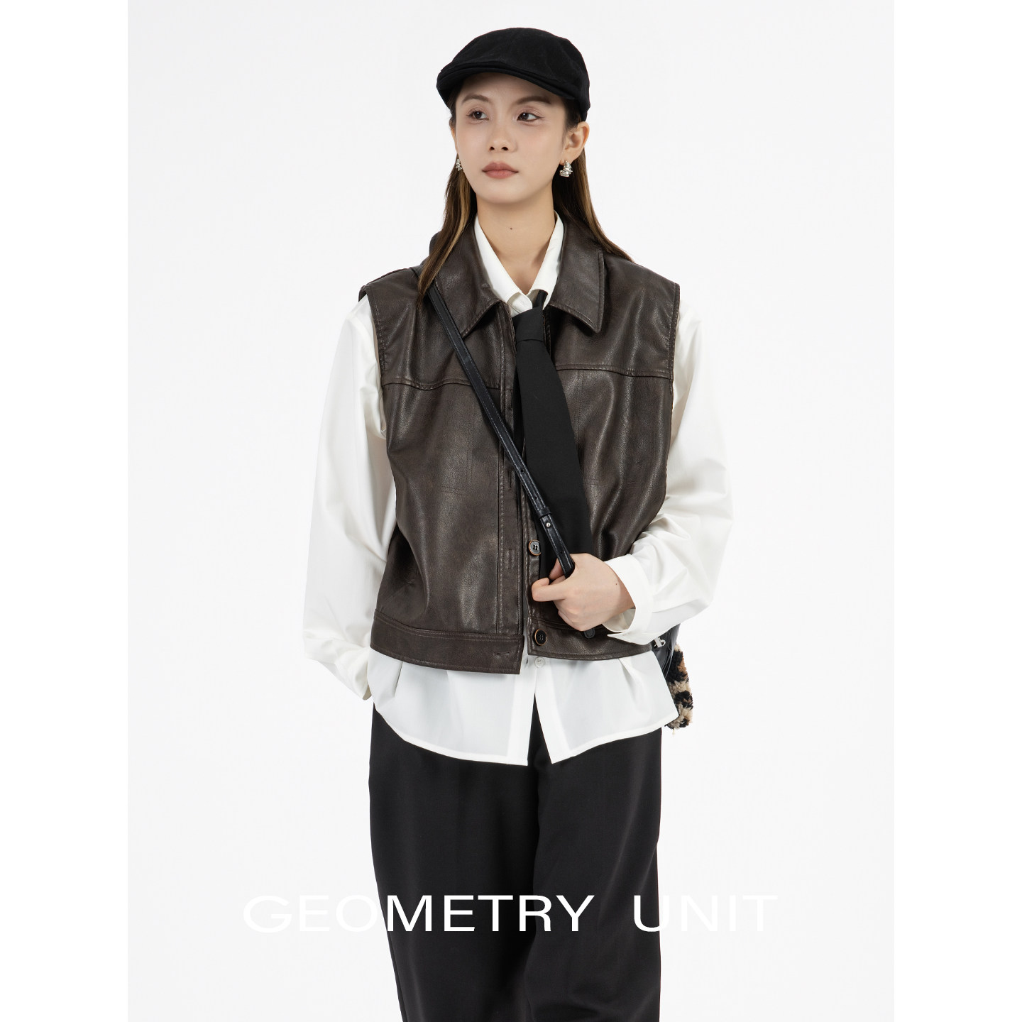 几何单元2025秋季新款无袖设计感马甲女外搭翻领坎肩皮衣外套,女装/女士精品,马夹,淘宝优惠券,粉丝福利购,淘宝优惠卷