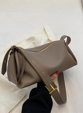 今年流行包包女2025新款百搭休闲软皮单肩包大容量时尚小众斜挎包