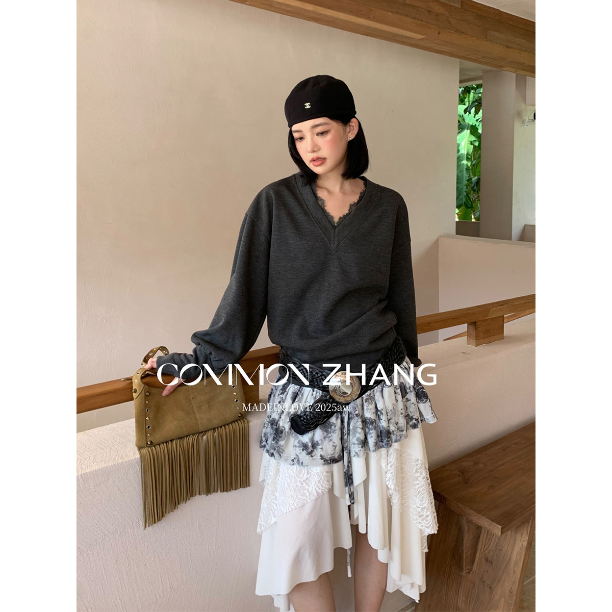 CZ ZHANG 2025新款拼接蕾丝花边V领假两件设计感宽松百搭针织衫