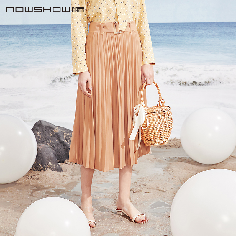 通勤风纯色百褶裙