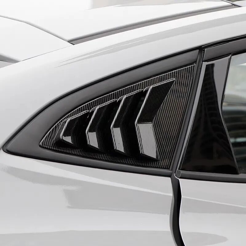 适用于24款长安UNIV百叶窗后侧三角玻璃车窗饰条改装univ玻璃贴