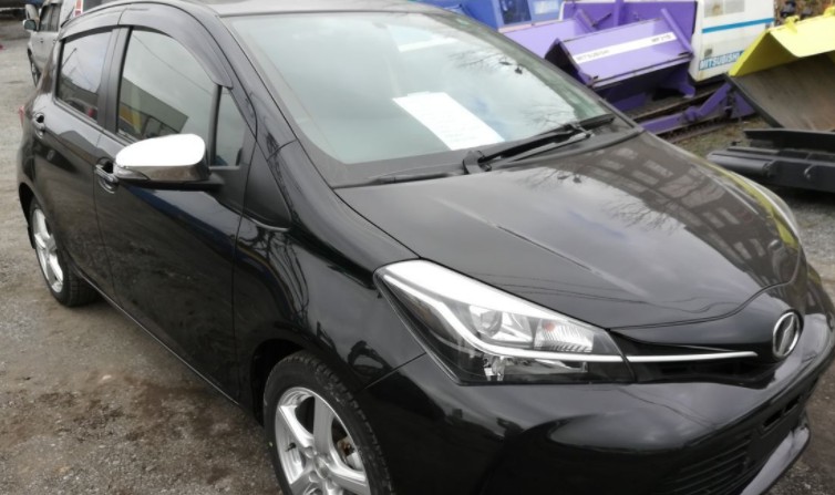 VITZ 11-13-15-17年款电镀倒车镜盖后视镜框罩XP130电镀镜盖改装