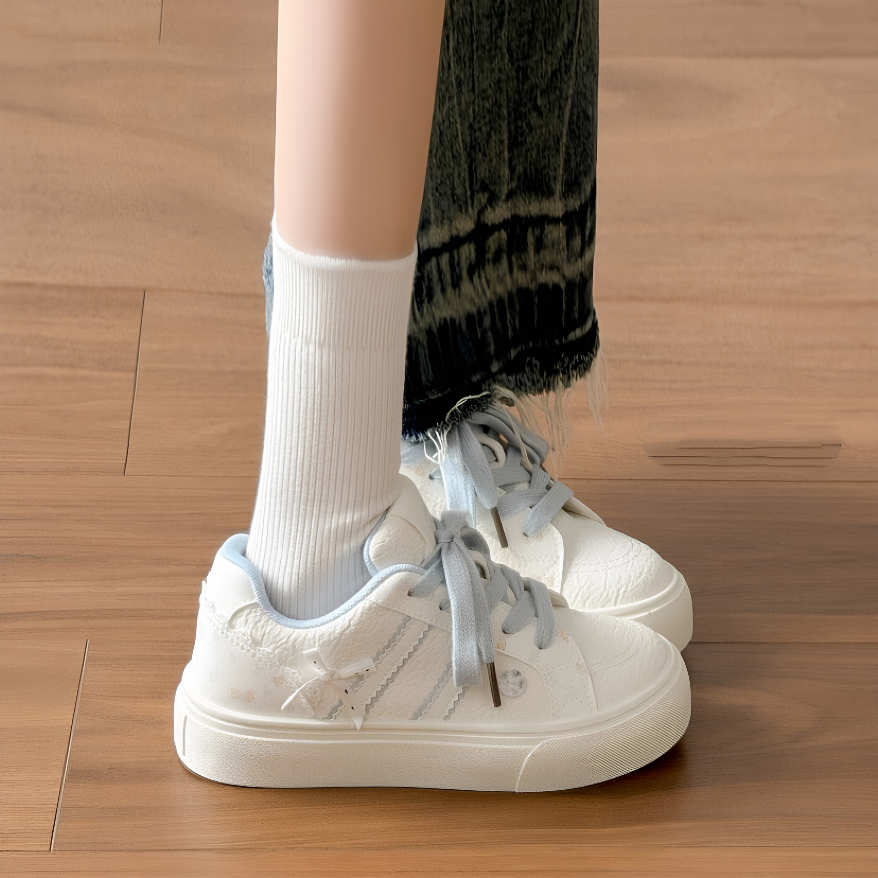 2026秋韩系厚底蝴蝶结小白鞋女