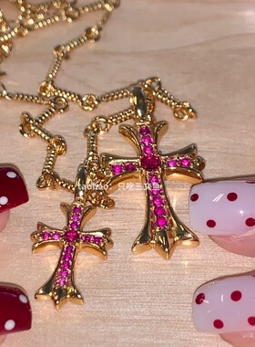 甜心粉克罗伈十字架锁骨链
