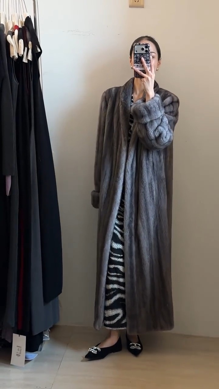 娜娜家【墨雨云间】鼎奢仿水貂毛深灰色川貂纹理环保皮草大衣