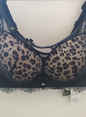 内衣女小胸平胸显大厚款无钢圈聚拢调整型豹点馒头杯文胸罩3102CD