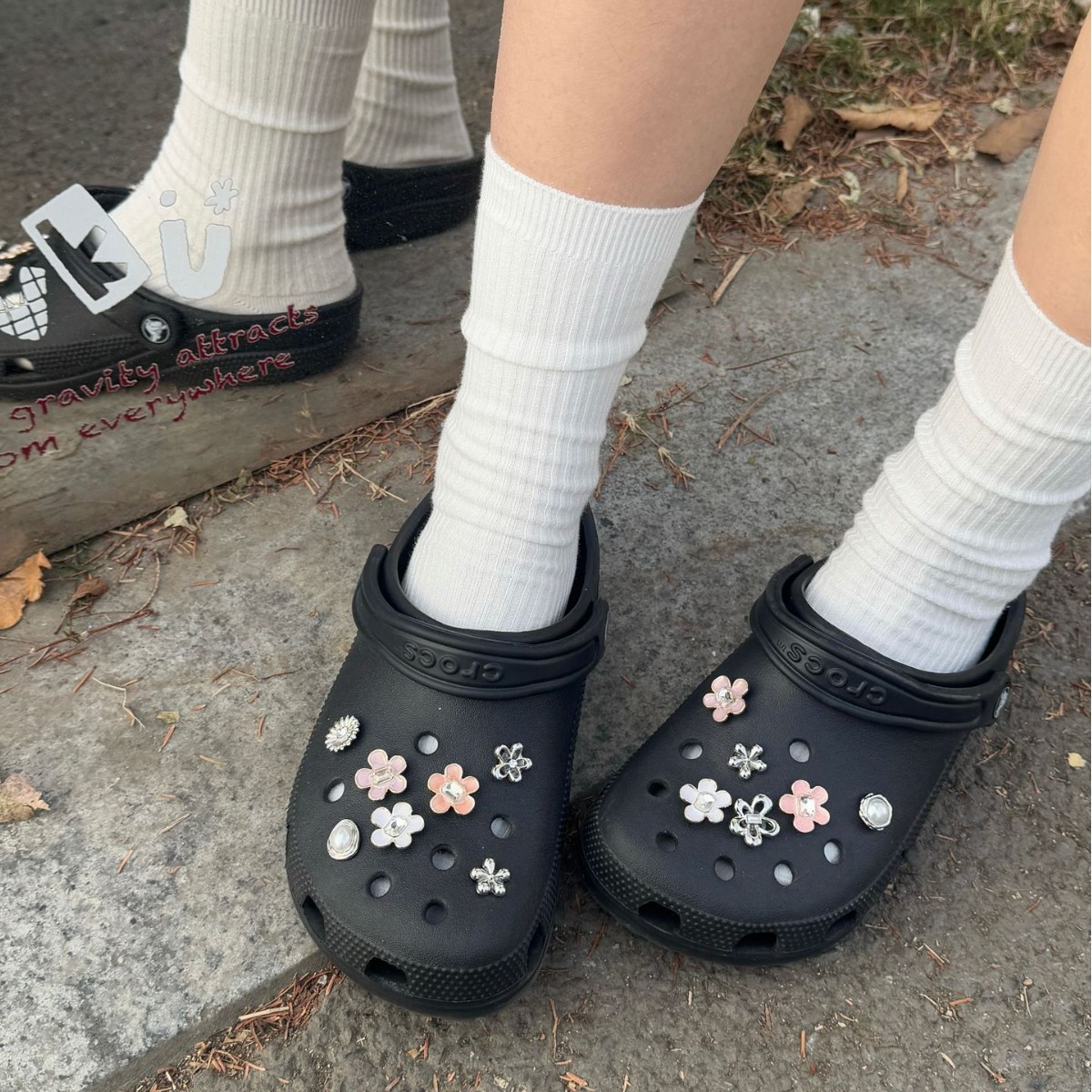 甜美可爱镂空粉色小花洞洞鞋鞋花