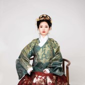 凤穿牡丹凤翥斋仿孔府旧藏明制绿织金纱云肩通袖 袄汉服女 翔凤短衫