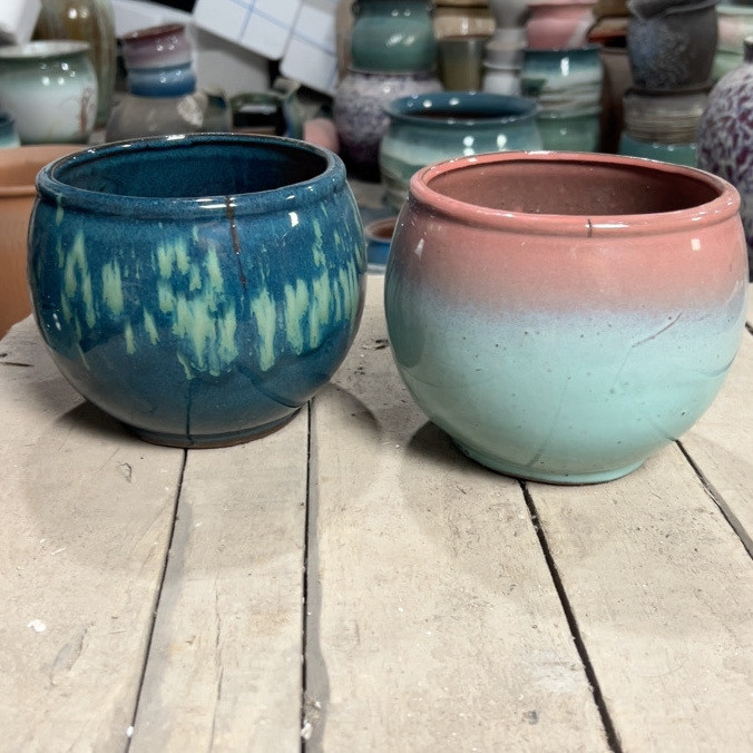 三角大肚瑕疵次品花盆两个