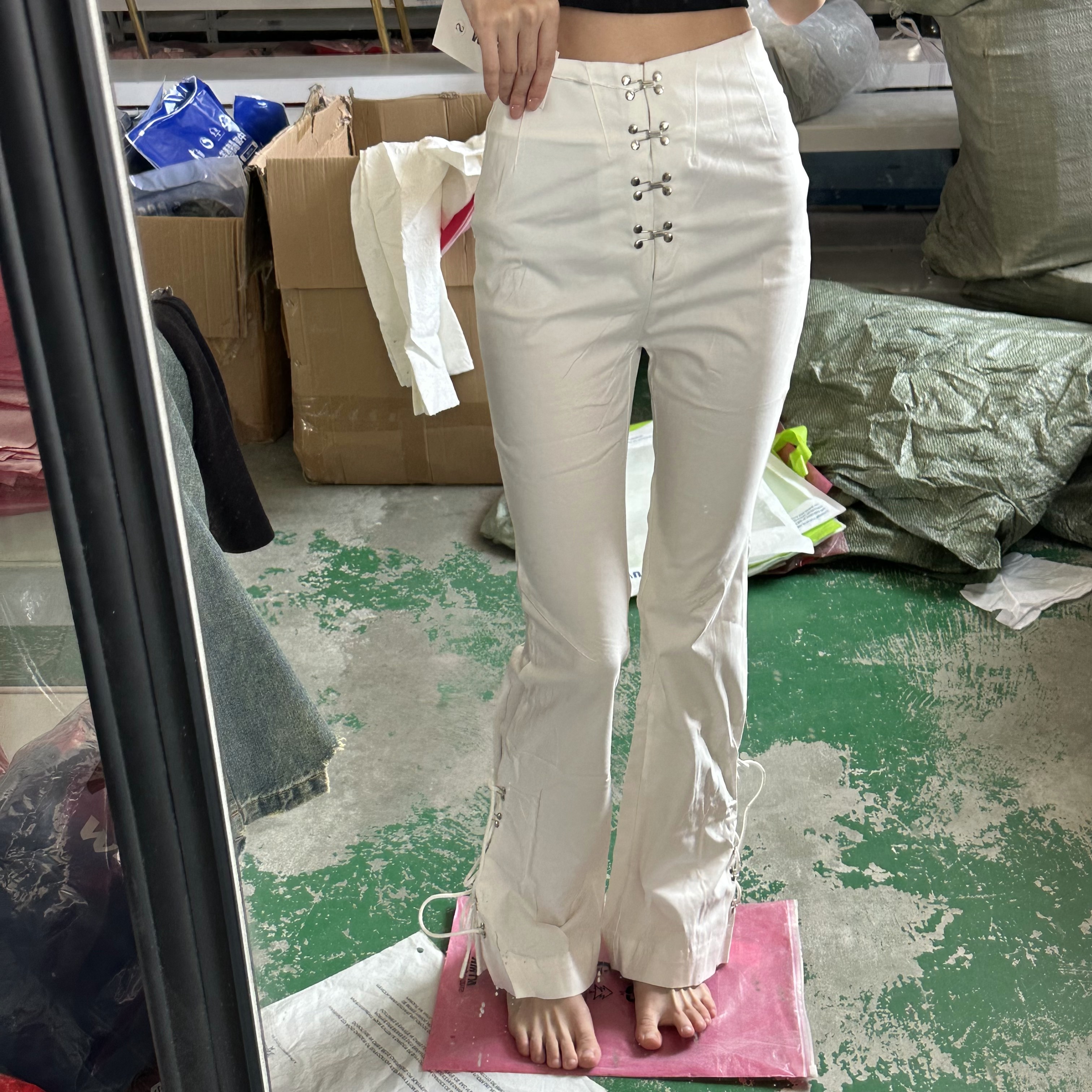 WHOOPSHOP米白色排扣裤子