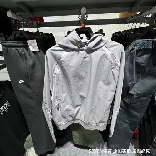 Nike耐克男卫衣26春季新款刺绣小标拼接休闲针织套头衫IF1342-068