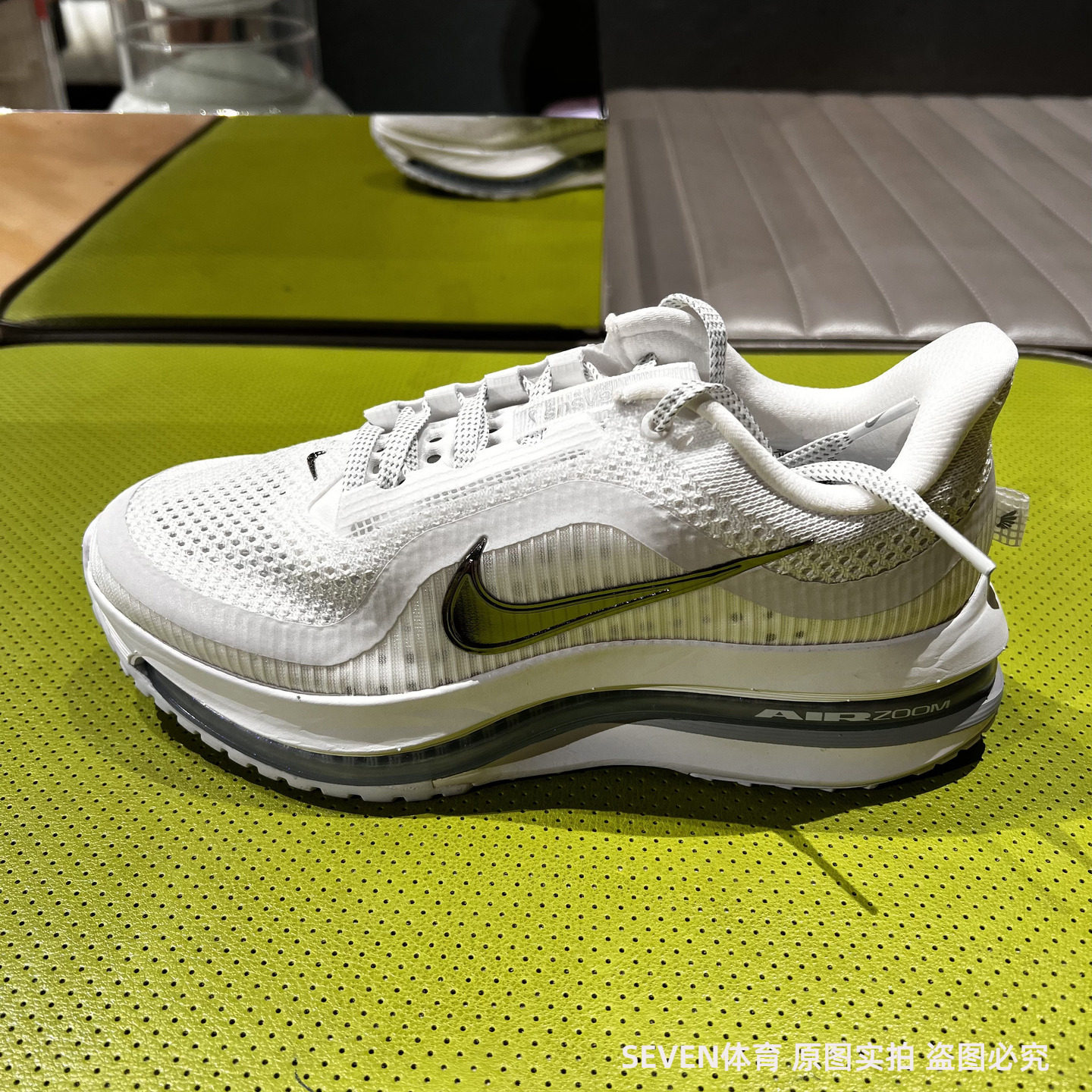 Nike/耐克Pegasus Premium 3M女子低帮缓震运动跑步鞋HQ2593-102