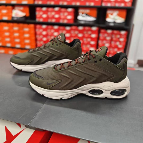 男子跑步鞋老爹鞋冬季Nike/耐克