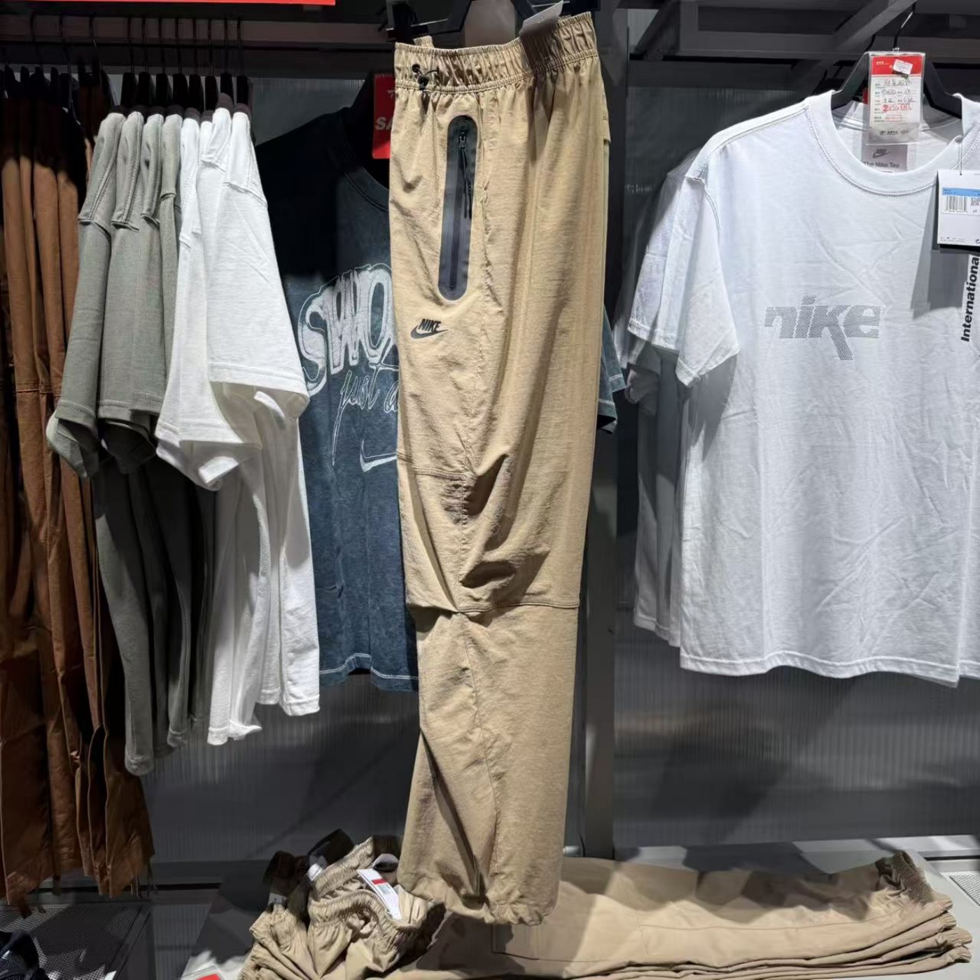 Nike耐克长裤男子TECH春秋梭织速干透气宽松运动抽绳直筒裤HM7159