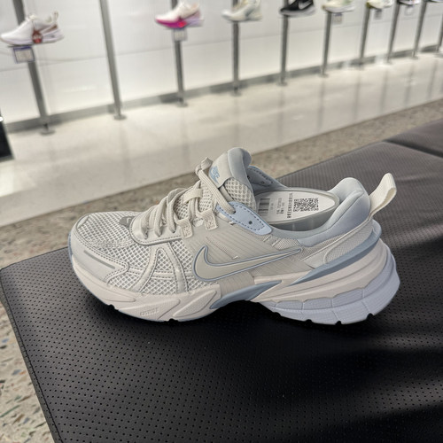 NIKE耐克女子V2K RUN日常百搭复古老爹鞋运动休闲鞋FD0736-009