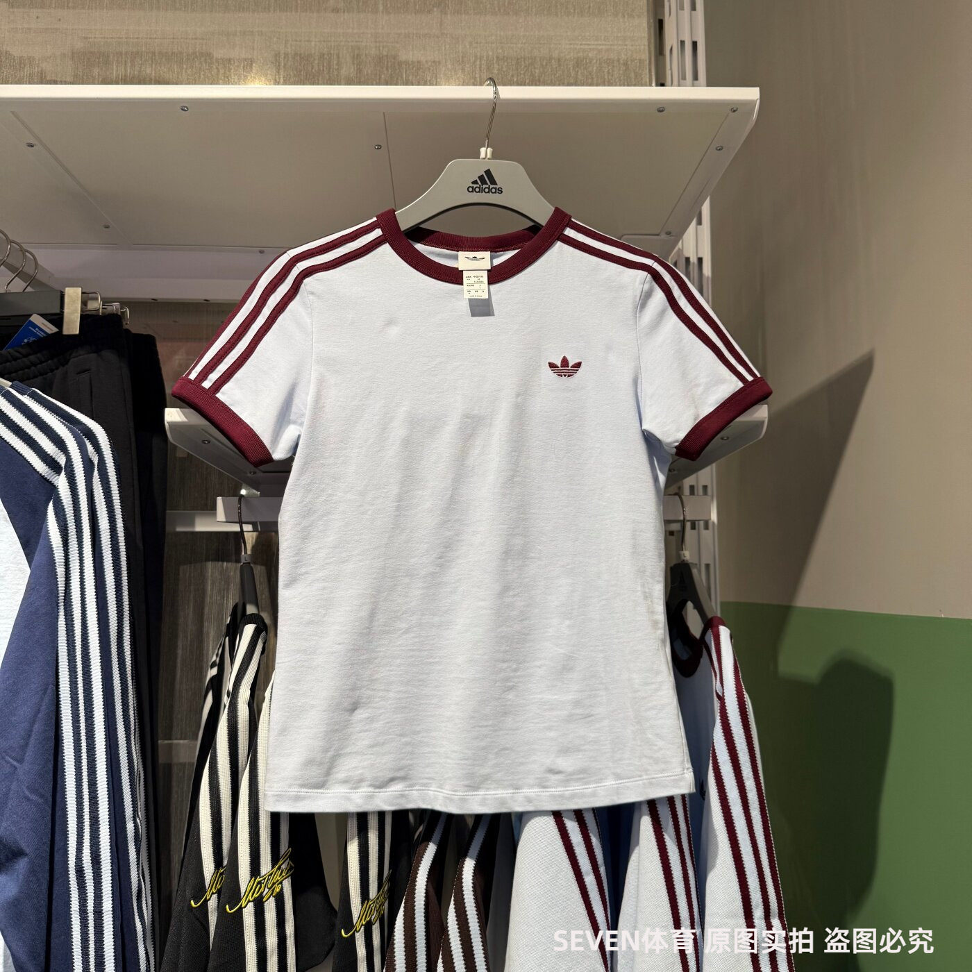 Adidas阿迪达斯三叶草26春新款女子短款经典款运动短袖T恤KD3684图片